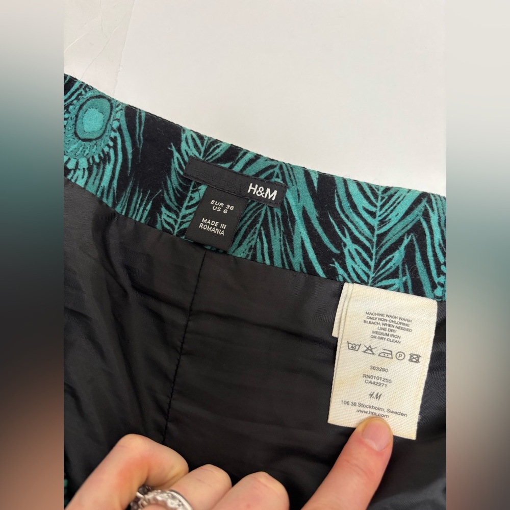 H&M peacock feather flare midi skirt size 6 turquoise green bohemian boho hippie - Picture 10 of 14
